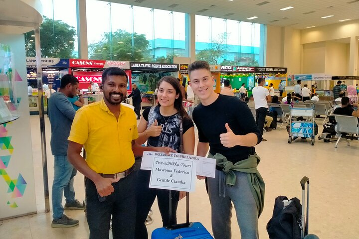 Sri Lanka Airport Transfer, Pickup And Drop - Photo 1 of 17